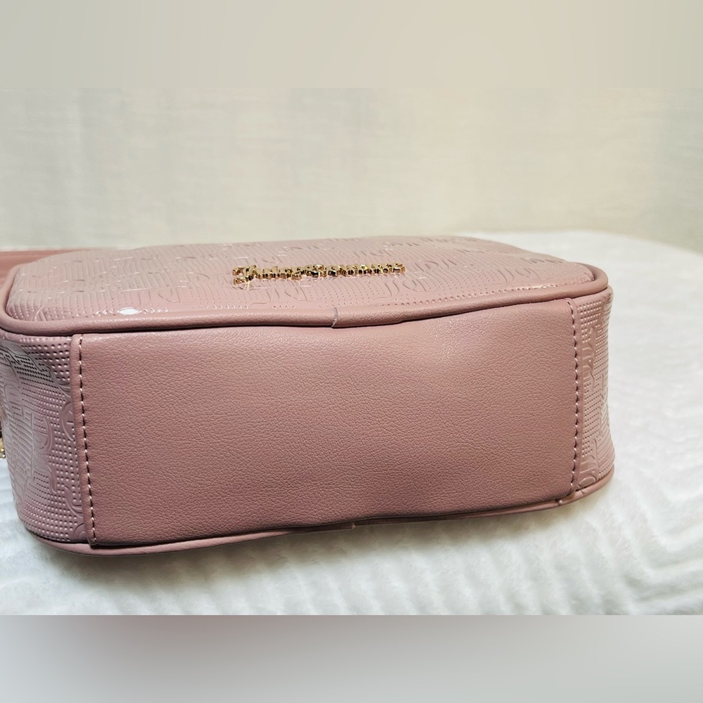 Juicy Couture Los Angeles NWT Beautiful Mauve Camera Crossbody Bag Purse (P078) - Picture 4 of 8